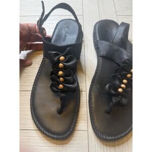 Soul of Africa Sz 11 Black Leather Flower Ruffle Bow Flat Sandals W/ Ankle Strap